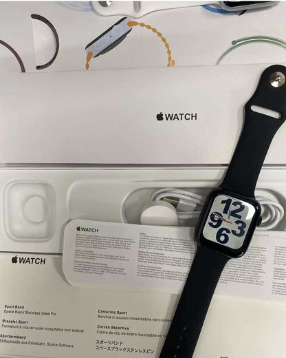 Apple Watch Series 10 – شاشة Retina كبيرة وأداء ذكي متطور